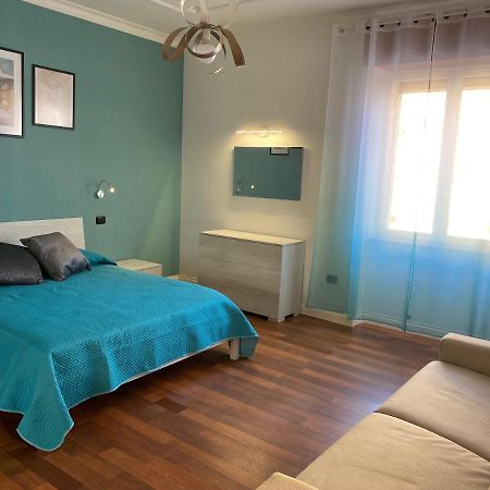 L'Aurora Guest House Castellammare di Stabia Exterior foto